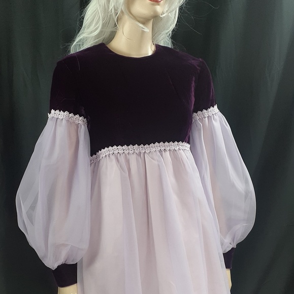 SOLD ON ETSY Deadstock 60s Velvet Renesience Dress - Picture 3 of 4